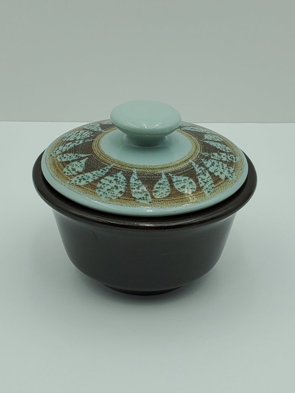 Franciscan Nut Tree Sugar Bowl with Lid Vintage Brown Tan Blue Lidded Dish